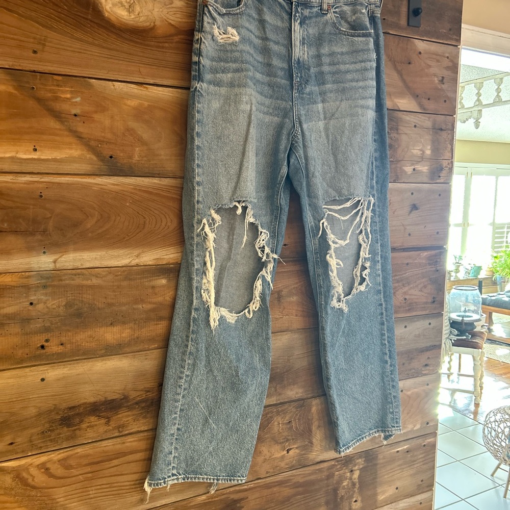 American Eagle Outfitters High-Rise Distressed Light Blue Jeans